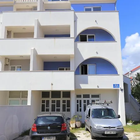 Apartment With A Parking Space Businci, Ciovo - 18800