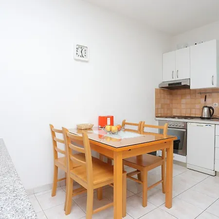 Apartamento With Parking Space Businci, Ciovo - 18800